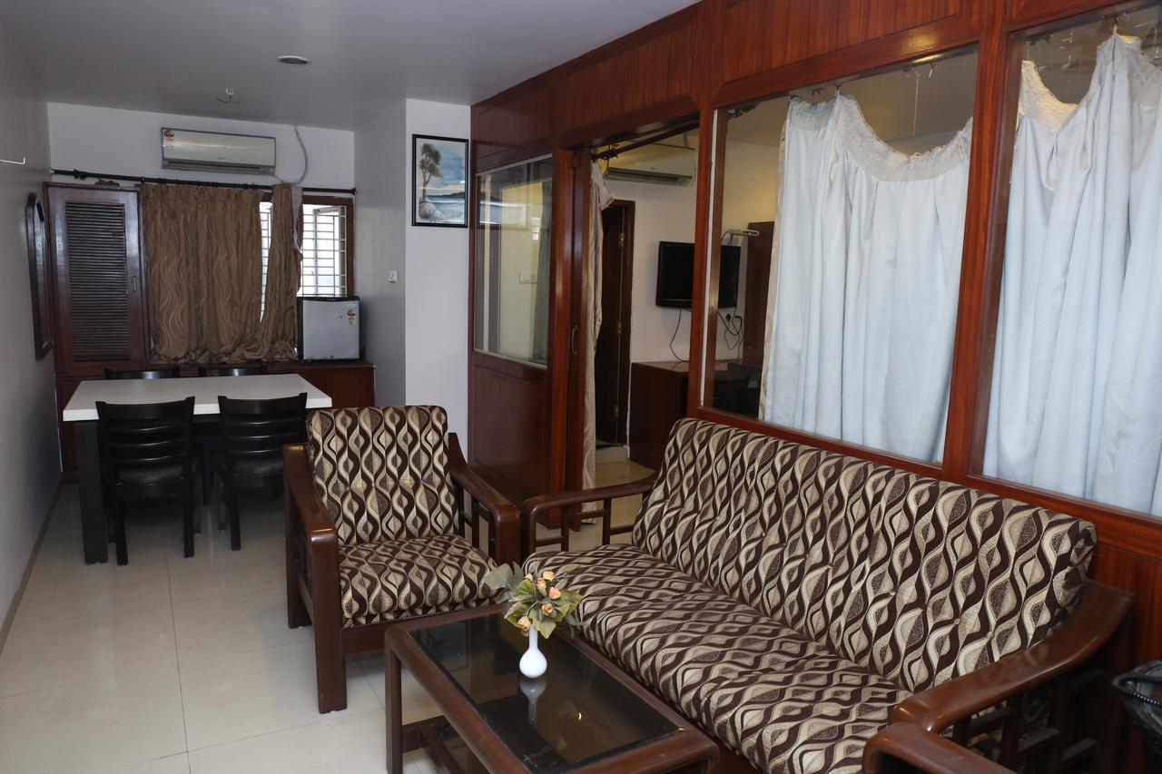 Hotel Chandra'S Visakhapatnam Bagian luar foto