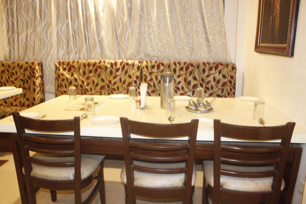 Hotel Chandra'S Visakhapatnam Bagian luar foto
