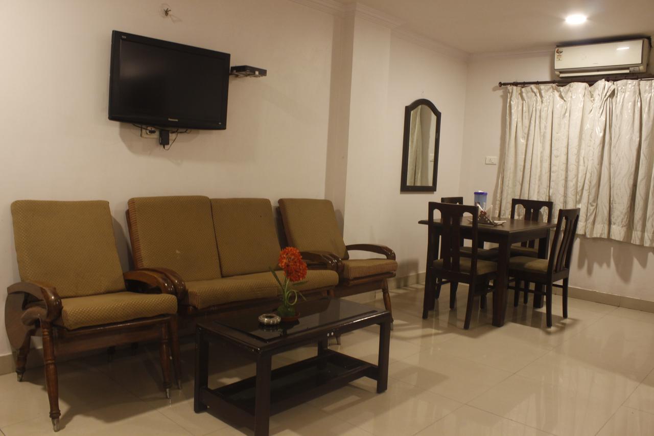 Hotel Chandra'S Visakhapatnam Bagian luar foto