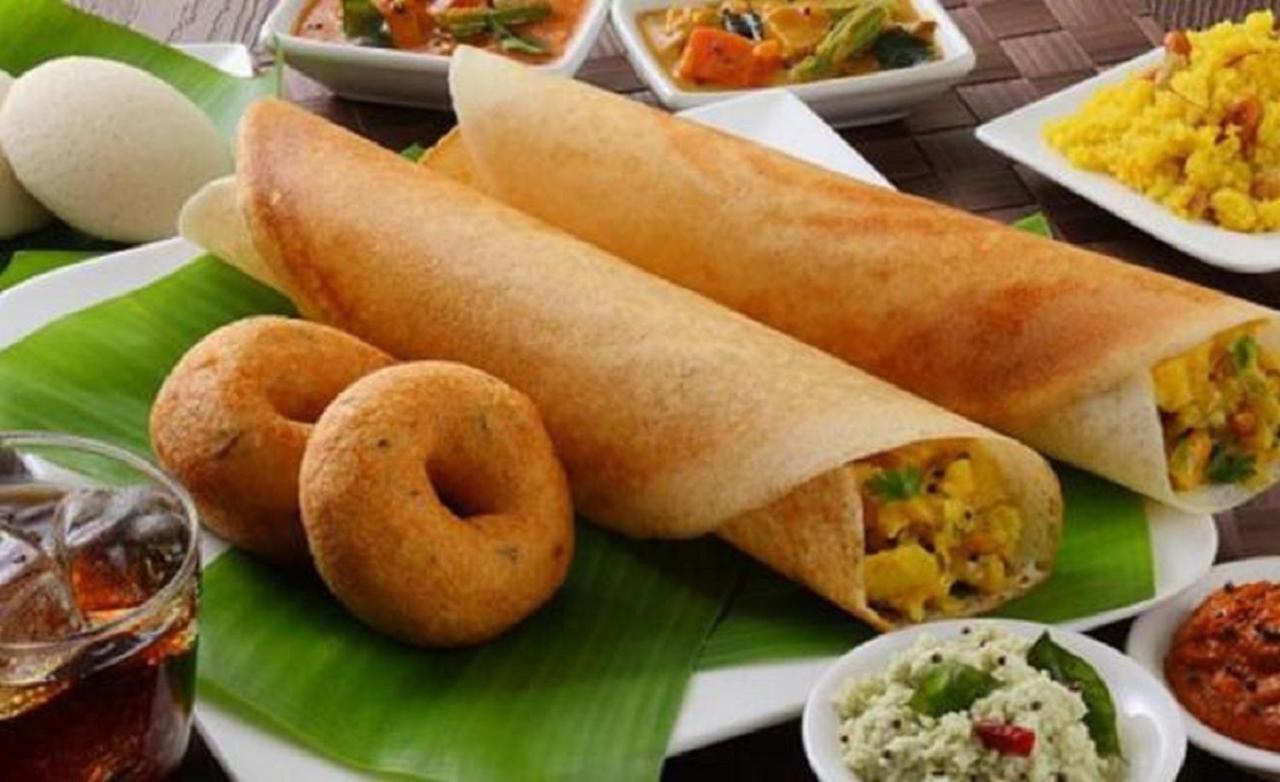 Hotel Chandra'S Visakhapatnam Bagian luar foto